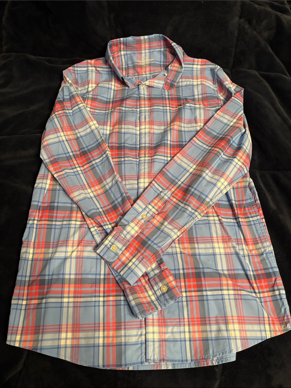 Boy's NWOT Vineyard Vines performance Plaid Button-Down Shirt - Blue and Red